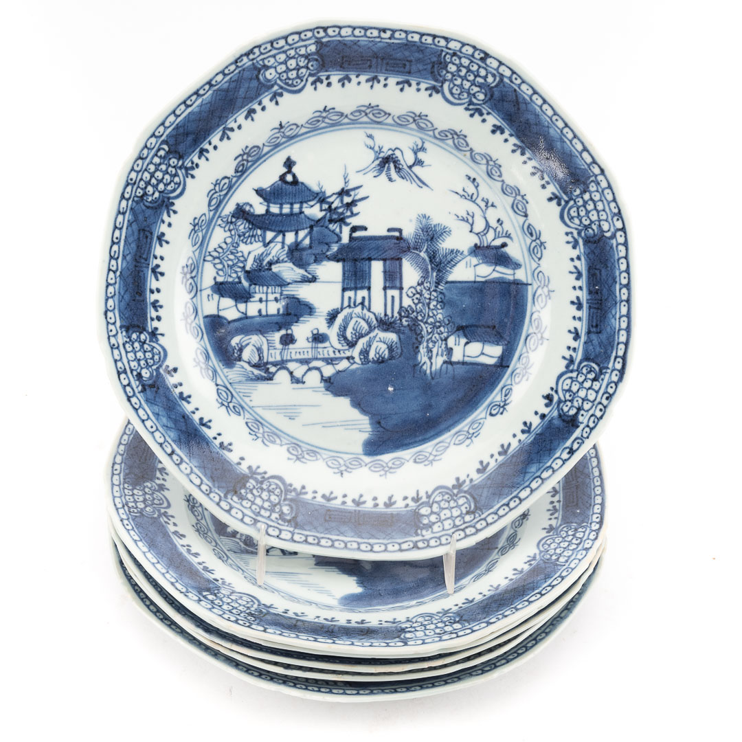 Appraisal: Six Chinese Export blue and white porcelain plates circa all