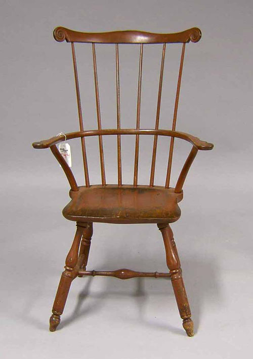 Appraisal: Reproduction windsor armchair