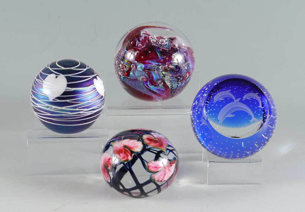 Appraisal: COLLECTION OF ART GLASS PAPERWEIGHTS An assembled collection of paperweights