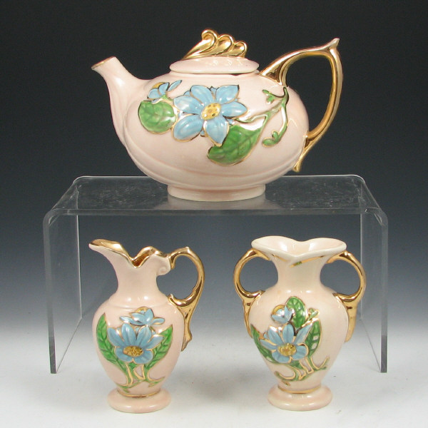 Appraisal: Hull Magnolia Gloss w Gold - Teapot Vase Lot of