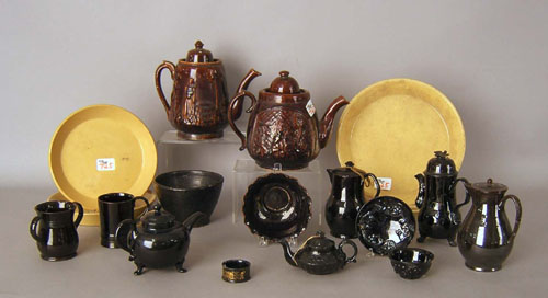 Appraisal: Group of earthenware and pottery to include Jackfield teapots approx