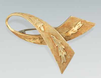 Appraisal: A Ladies' k Gold Ribbon Brooch k yellow gold brooch