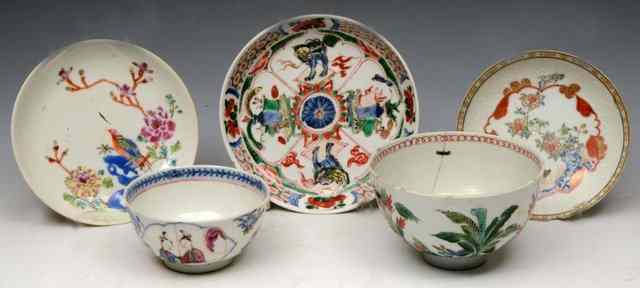 Appraisal: THREE CHINESE SAUCERS and two small bowls comprising a Kangxi