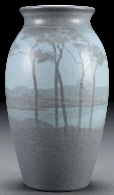 Appraisal: A ROOKWOOD ART POTTERY VASE A ROOKWOOD ART POTTERY VASE