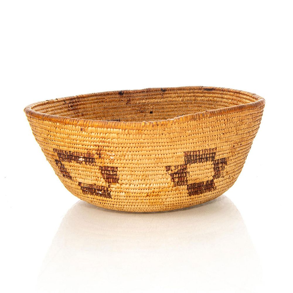 Appraisal: NATIVE AMERICAN TRIBAL WOVEN BASKET BOWL Traditional design with encircling