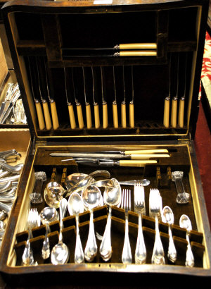 Appraisal: Oak canteen of Mappin Webb ep flatware and stainless steel