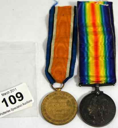 Appraisal: A pair of First World War Medals PTE J Carter