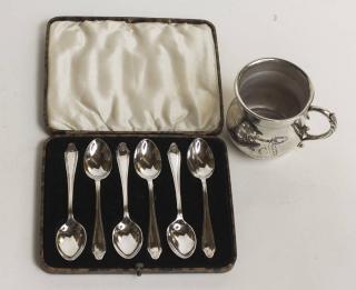 Appraisal: Silverplate Boxed Set of Spoons and Baby Cup