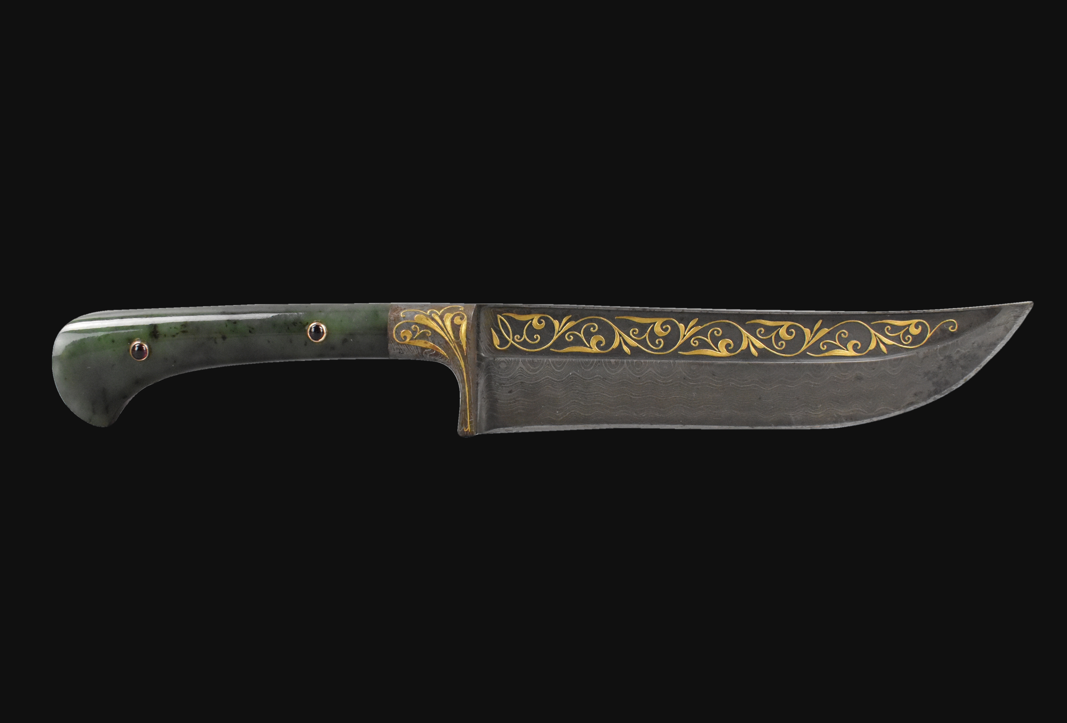 Appraisal: A splendid Mughal dagger with spinach jade handle dating from