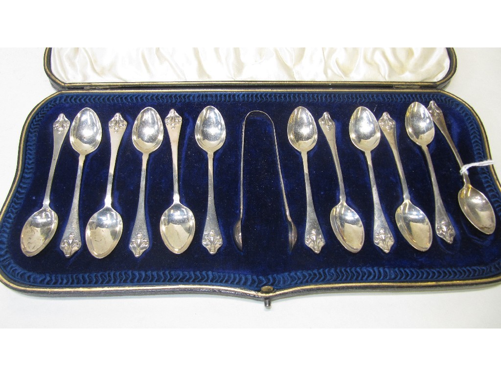 Appraisal: Cased set of twelve silver spoons with tongs London