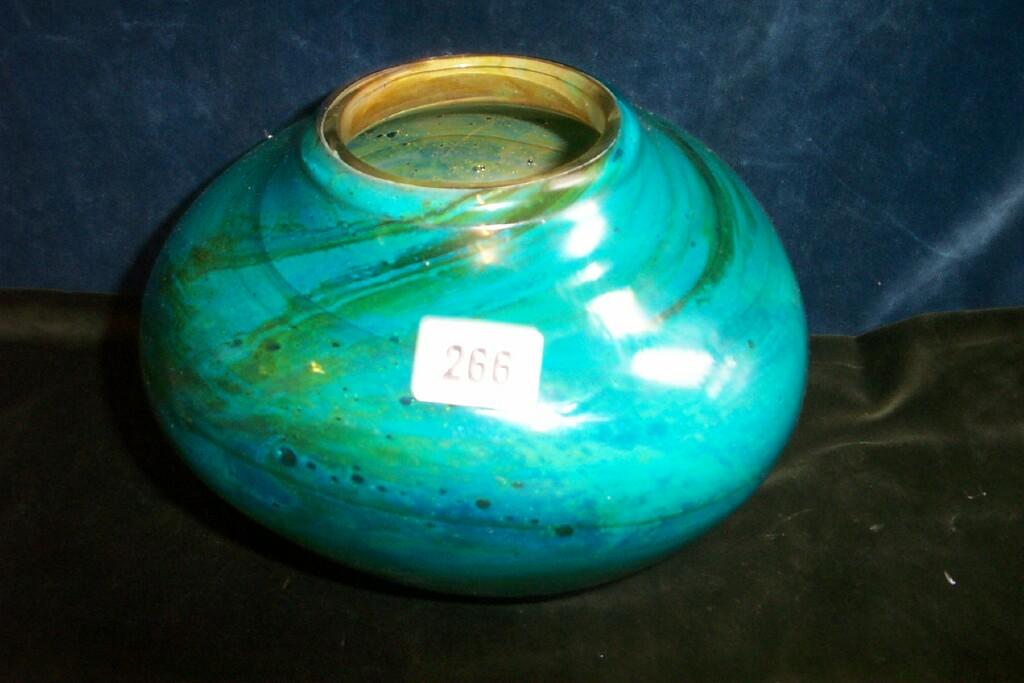 Appraisal: An art glass bowl in the Monart style with turquoise