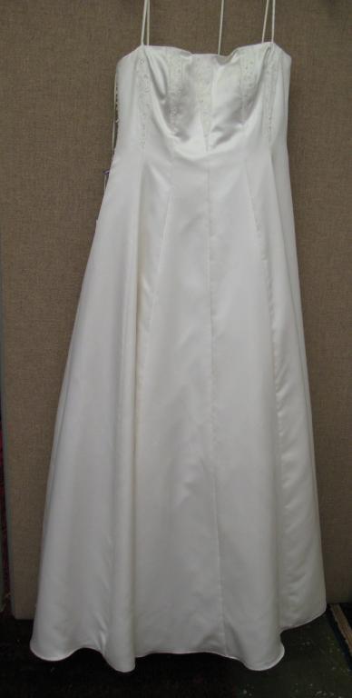 Appraisal: Ronald Joyce A cream full length strapless wedding dress the