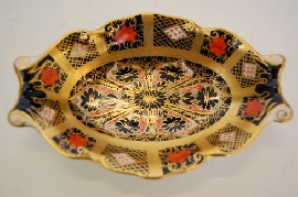 Appraisal: ROYAL CROWN DERBY OLD IMARI PATTERN DISH