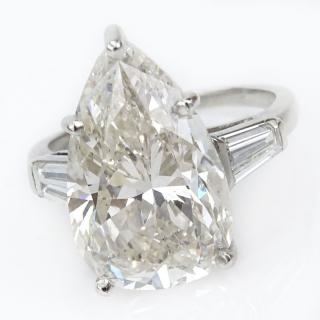 Appraisal: Approx Carat Pear Shape Diamond and Platinum Engagement Ring Carat