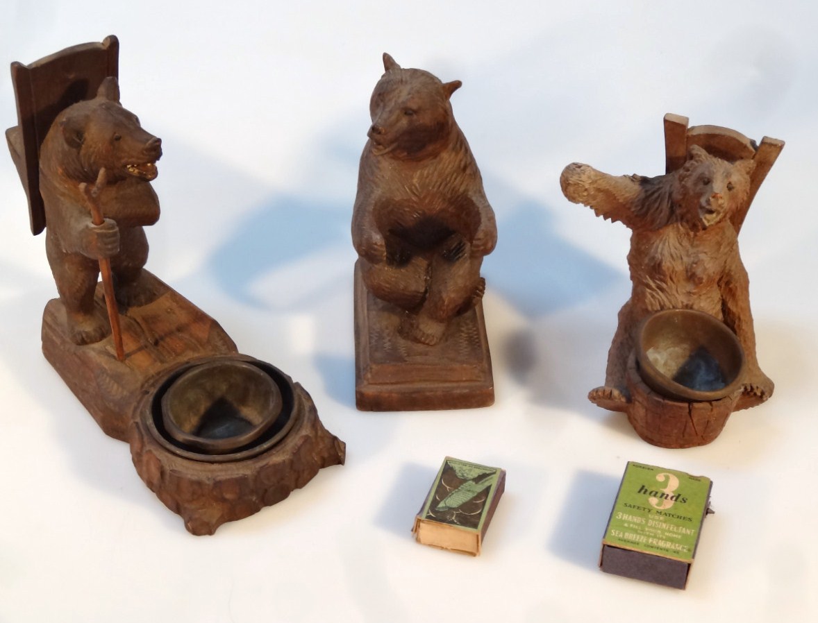 Appraisal: Three various hardwood Black Forest bears to include an open