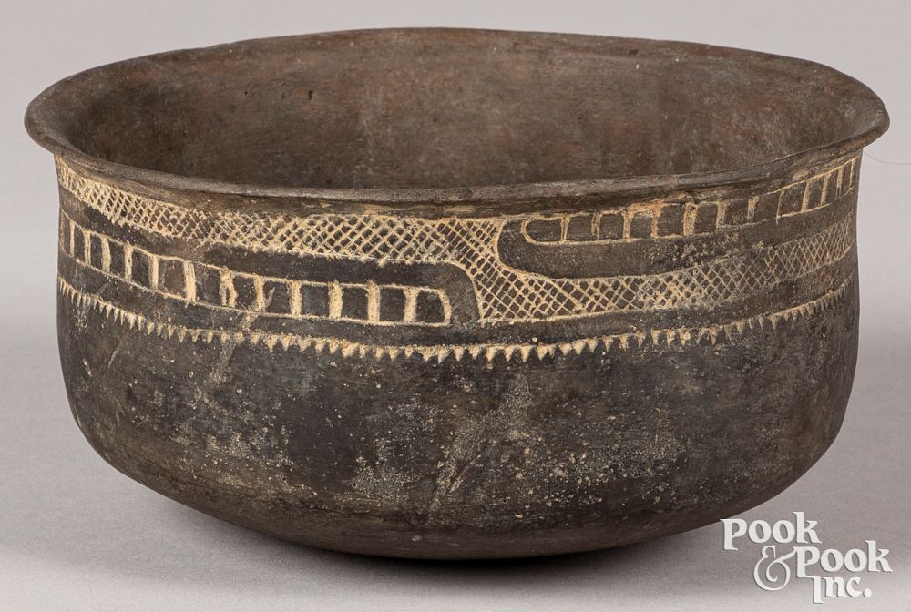 Appraisal: Native American Spiro mound Mississippian bowl Native American Indian Spiro