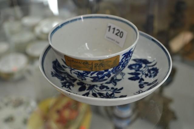 Appraisal: WORCESTER TH CENTURY BLUE AND WHITE PORCELAIN TEA BOWL AND