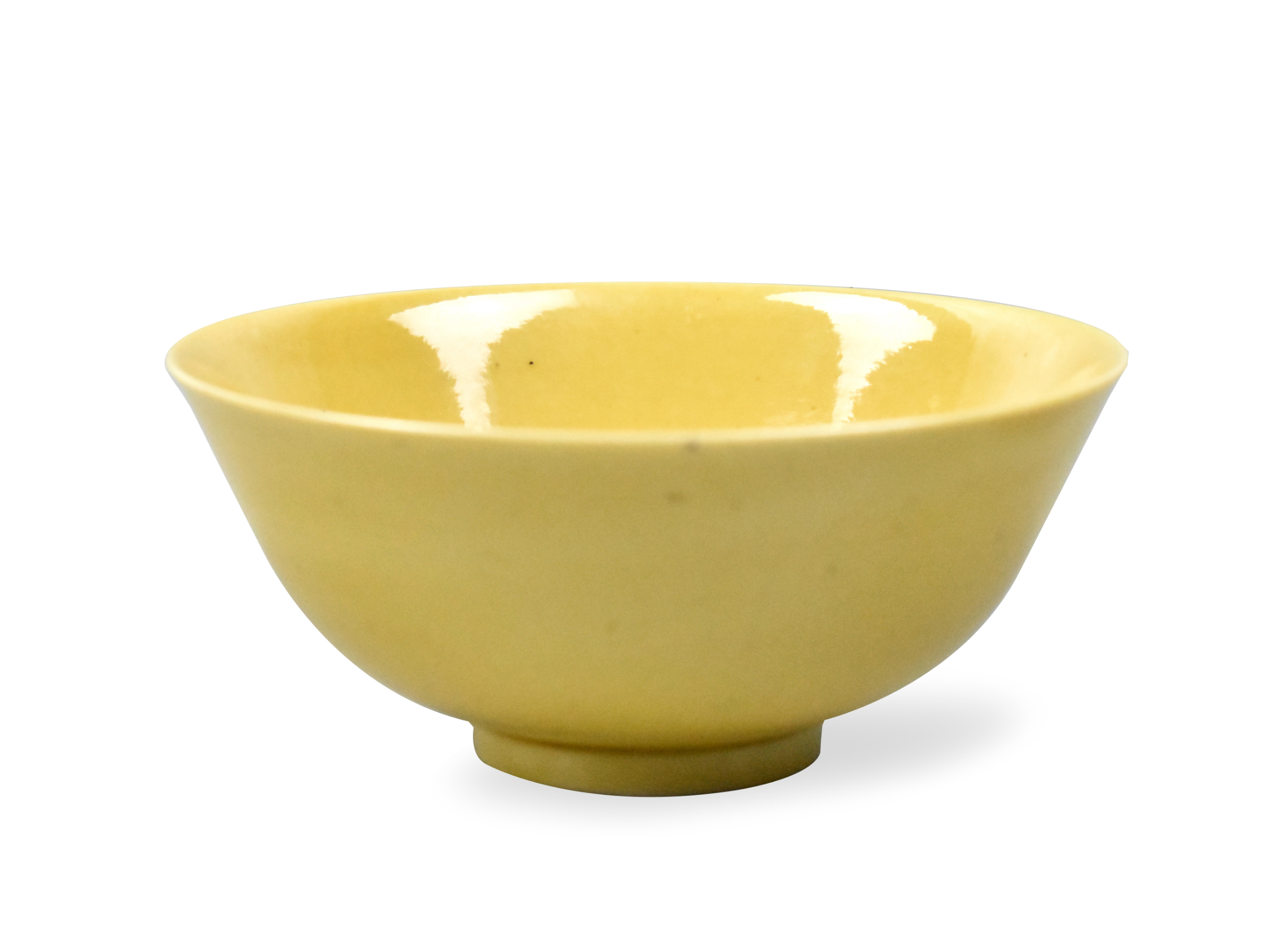 Appraisal: A Chinese Imperial yellow glazed bowl dating from the Guangxu