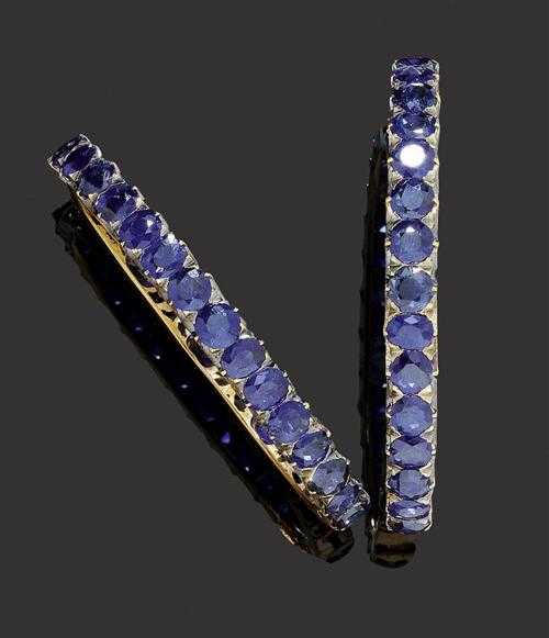 Appraisal: PAIR OF SAPPHIRE AND GOLD BRACELETS ca Yellow gold Attractive