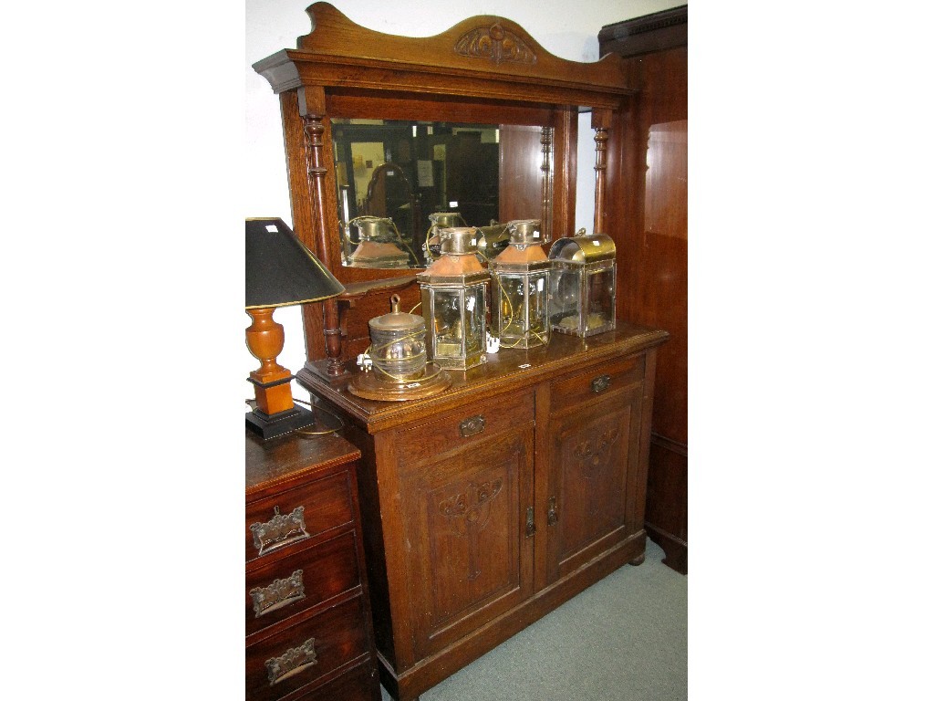 Appraisal: Victorian oak mirror back sideboard