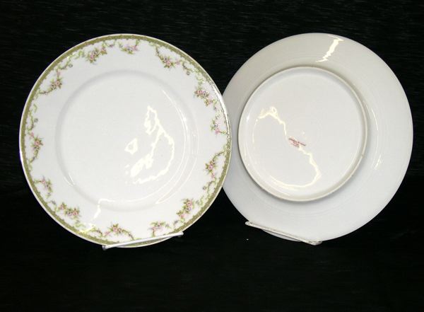 Appraisal: Set of Seventeen Theodore Haviland Limoges Green and Pale Rose