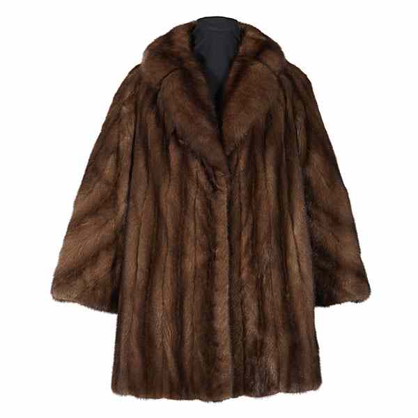 Appraisal: Ladies Short Mink Coat