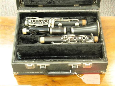 Appraisal: FRANCAIS CLARINET in case Provenance Gordon Keller Music Company