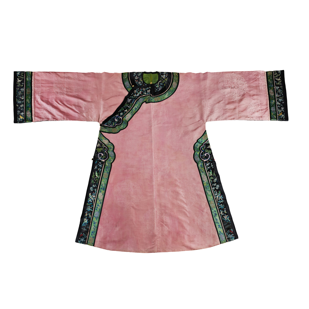 Appraisal: PINK SILK DAMASK LADY'S ROBE QING DYNASTY TH CENTURY woven