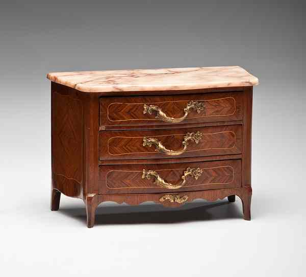 Appraisal: Miniature French Commode French late th early th century a