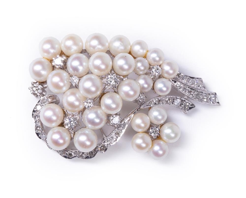 Appraisal: KT WHITE GOLD PEARL AND DIAMOND PENDANT BROOCH kt White