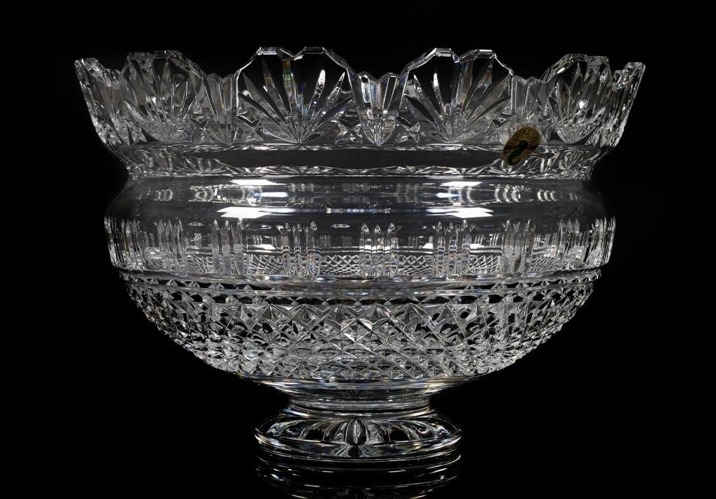 Appraisal: A Waterford Crystal Kings footed bowl This crystal Kings bowl