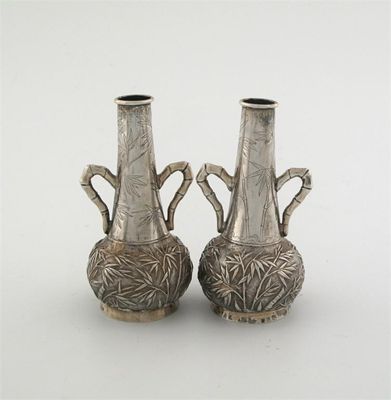 Appraisal: A pair of late th century Chinese baluster spill vases