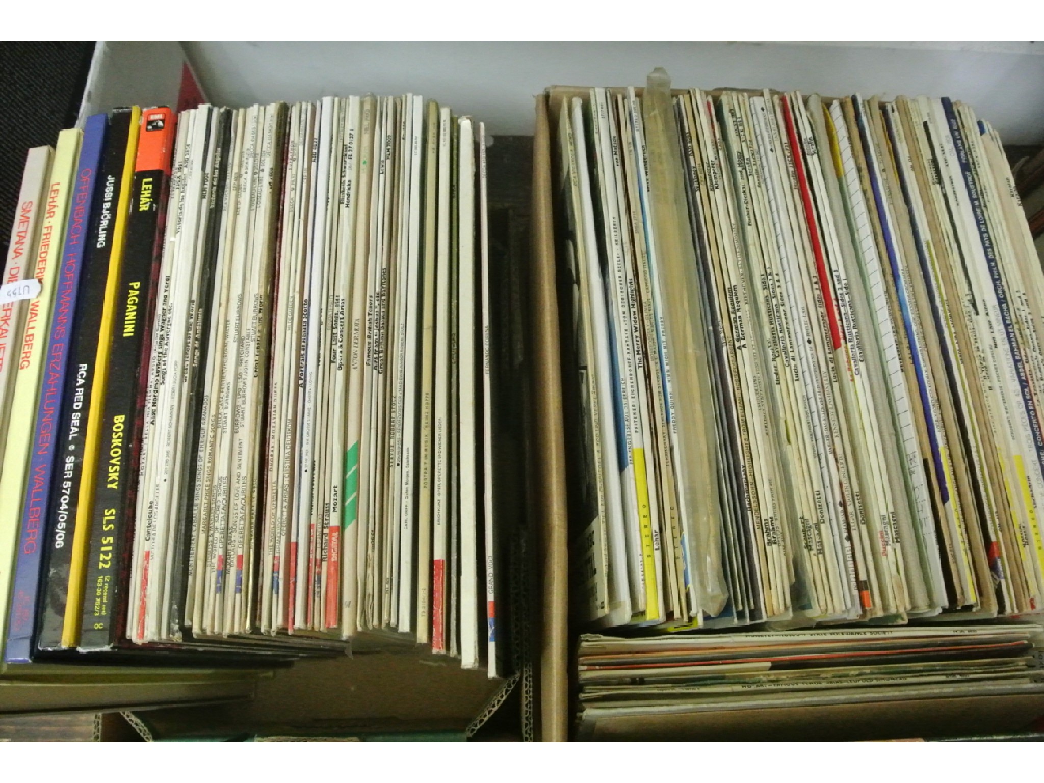 Appraisal: A very large collection between - classical LPs including opera