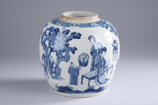 Appraisal: CHINESE BLUE AND WHITE PORCELAIN VASE Late th early th