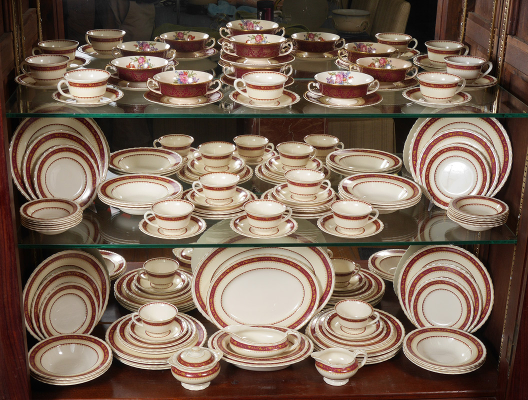 Appraisal: MYOTT STAFFORDSHIRE ''POWDER MARONE'' DINNERWARE Approx pieces to include dinner