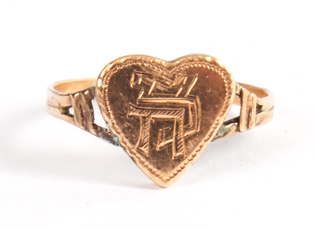 Appraisal: Child's rose gold heart-shaped Judaica ring size unmarked rose gold