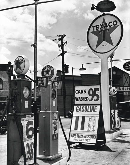 Appraisal: ABBOTT BERENICE - Gasoline Texaco Station Tremont Avenue and Dock