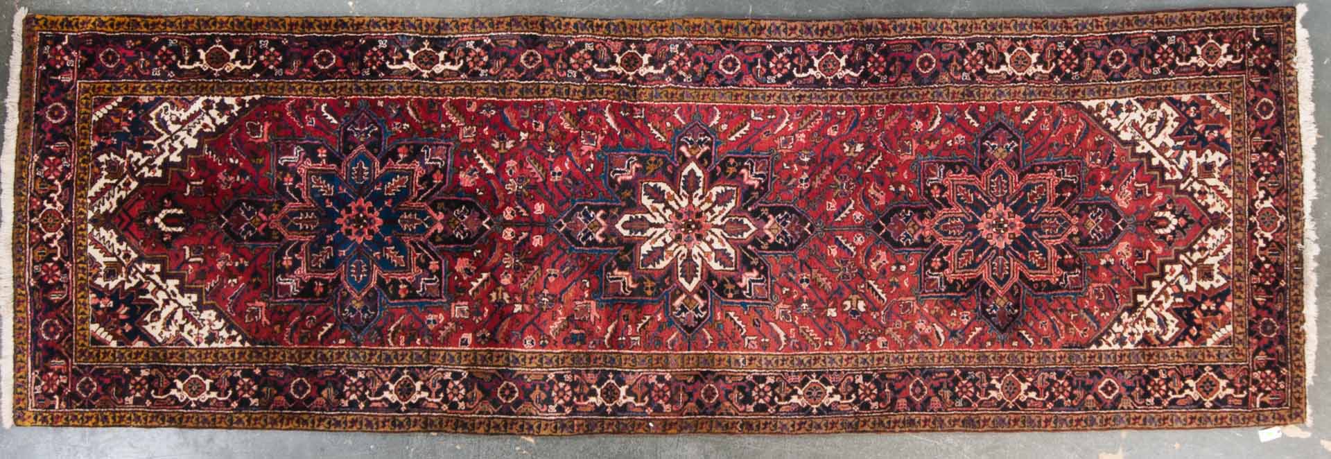 Appraisal: Herez Gallery rug approx x Iran circa