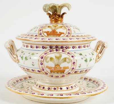 Appraisal: An English porcelain sauce tureen cover and stand possibly Derby