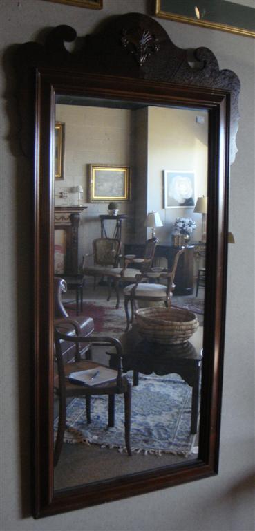 Appraisal: CHIPPENDALE STYLE MAHOGANY MIRROR h w in Provenance ANTIQUE CONTEMPORARY