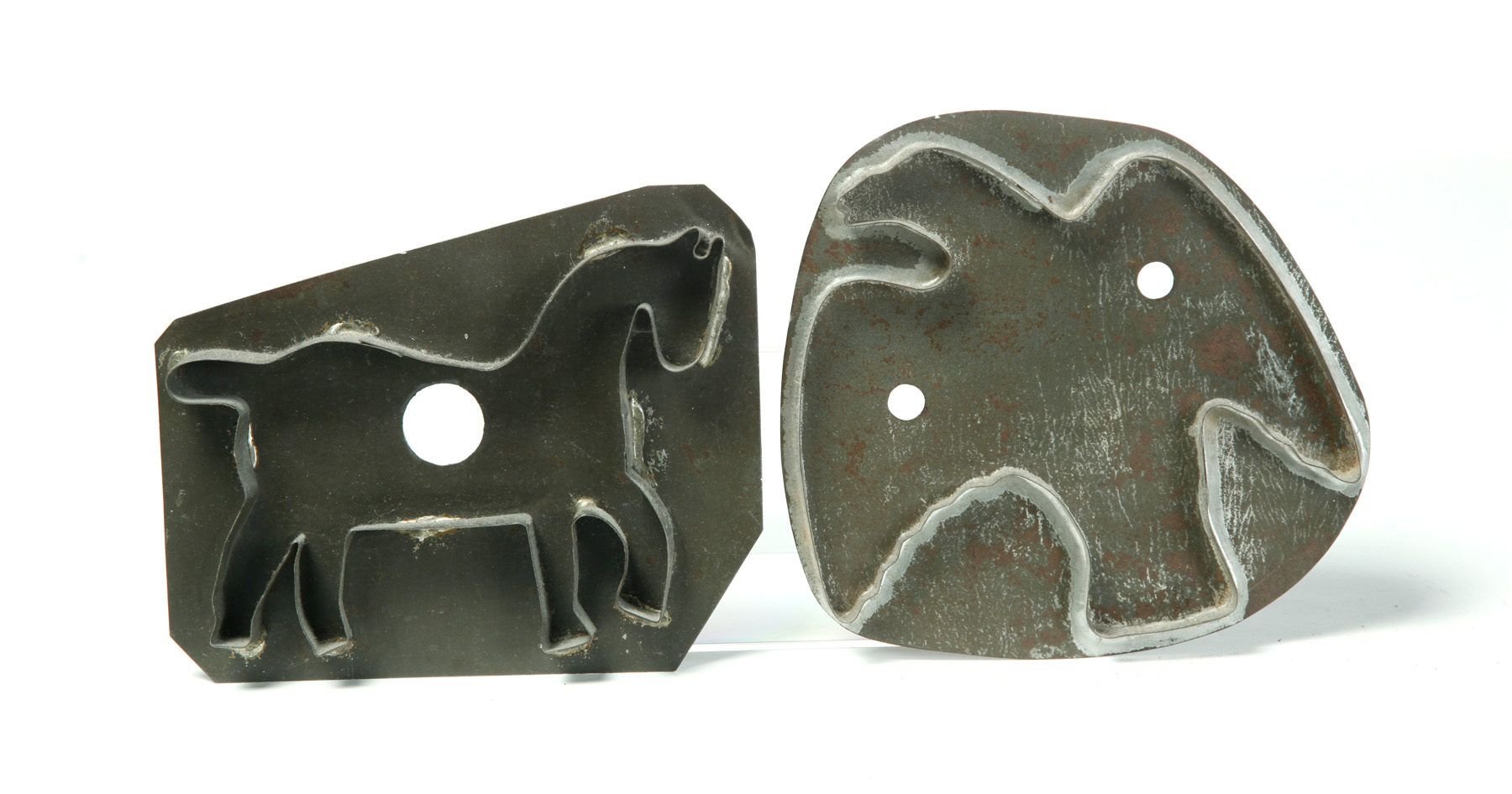 Appraisal: TWO AMERICAN TIN COOKIE CUTTERS Late th-early th century Eagle