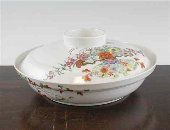 Appraisal: A Chinese famille rose bowl and cover possibly Republic period