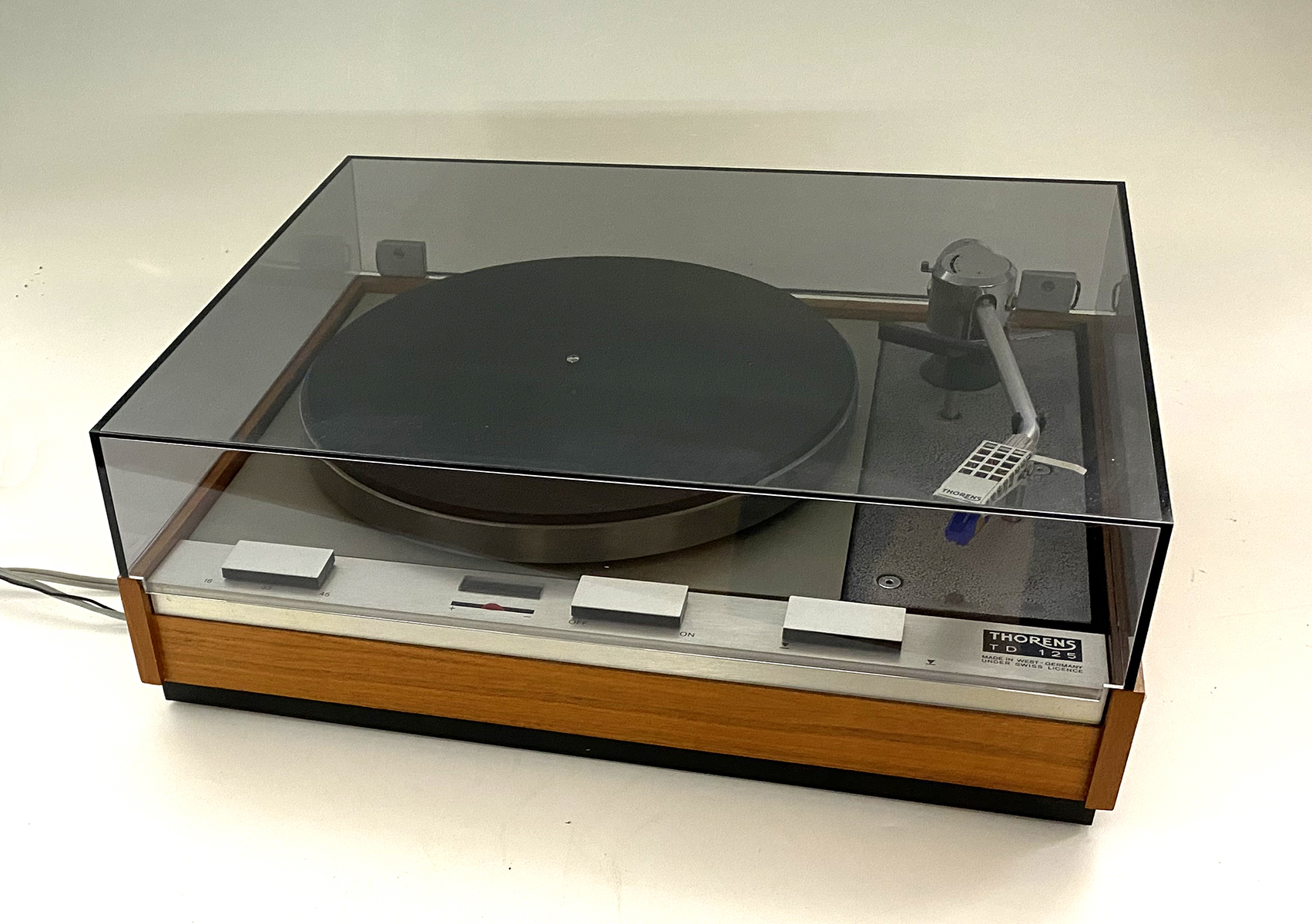 Appraisal: THOREN'S TD TURNTABLE CONDITION Guaranteed not to work although it