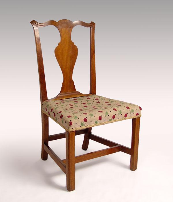 Appraisal: PERIOD COUNTRY CHIPPENDALE SIDE CHAIR Straight back with single vase