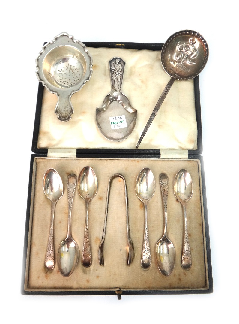 Appraisal: A cased set of six Edwardian silver coffee spoons and