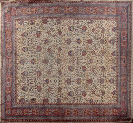 Appraisal: A Sparta carpet early th century the cream field with