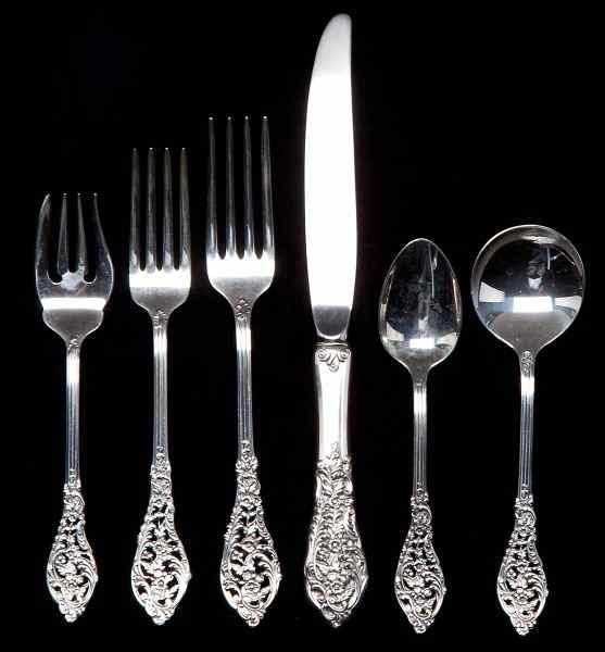 Appraisal: Reed Barton ''Florentine Lace'' Sterling Flatware pieces each knives in