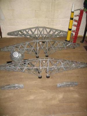 Appraisal: A Meccano section bridge in silver parts long overall and