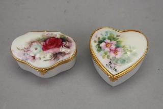 Appraisal: Limoges Porcelain Pill Boxes Limoges Porcelain Pill Boxes Each having