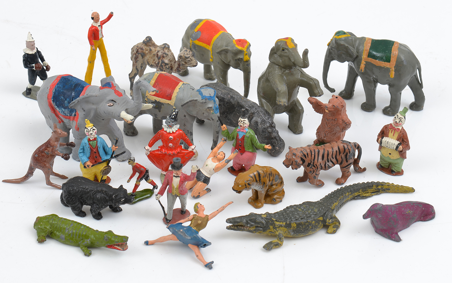 Appraisal: A COLLECTION OF LEAD CIRCUS FIGURES AND ANIMALS BY BRITAINS